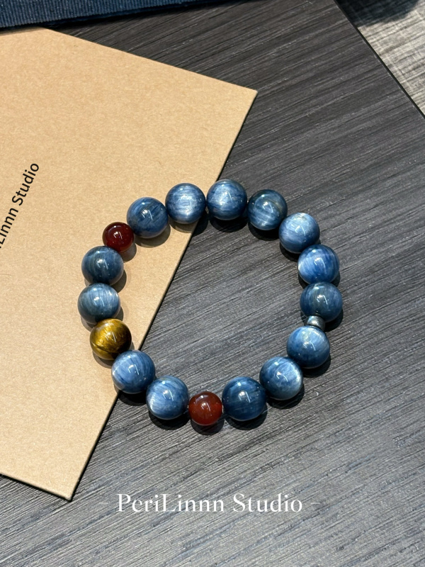 Perilinnn "Blue Moment" Natural Kyanite, Red Agate, Tiger Eye Stone Bracelet Design in New Chinese Style
