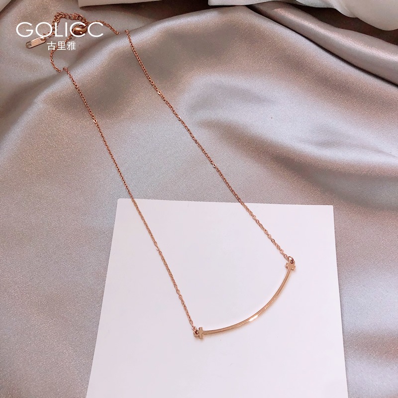 Titanium steel necklace female smiling face choker ins Wind neck chain light luxury niche design sense 2021 new accessories summer