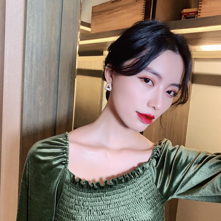 Koreanische Pendler Dreieck Tropf Öl Weiblich 2022 Internet Celebrity Temperament Einfache Earnail Ohrringe_voghion.com