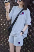 Серый набор (пятно)