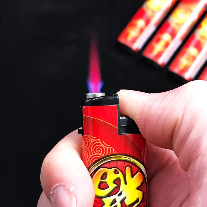 Âm thanh rung với cùng một ánh sáng xoay nhẹ ngón tay con quay hồi chuyển bơm hơi cá tính sáng tạo thẳng vào bật lửa điện tử bật lửa điện