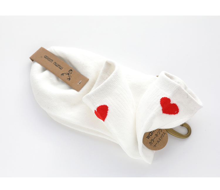 Tất Nhật Bản mùa thu và mùa đông màu đỏ trái tim yêu vớ vớ cotton nguyên chất của phụ nữ trong ống nhỏ vớ nữ văn chương tươi DW171 tất dài cho bé gái