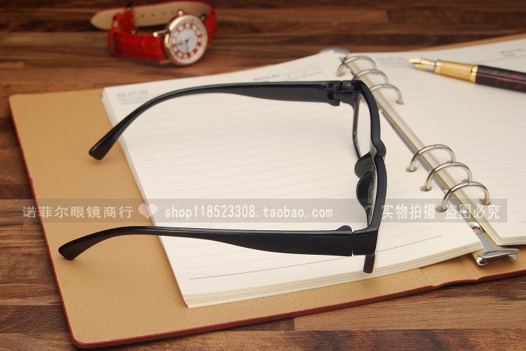 Kính đọc sách đeo kính chống tròng kính gọng kính đen và kính đọc sách kính HD không sợ vẽ cận thị lyys store