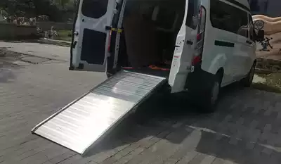 Locomotive Golden wing Harley glide cart Air box Sweeper loaded on the steps Aluminum alloy ramp ramp plate