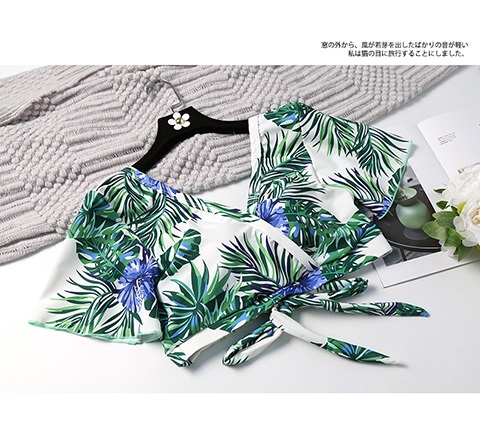 Áo tắm nữ cổ chữ V che nửa tay áo lệch vai bảo thủ che bụng boxer váy 2019 mới đi biển phù hợp với cặp đôi - Vài đồ bơi đồ đôi mặc đi biển	