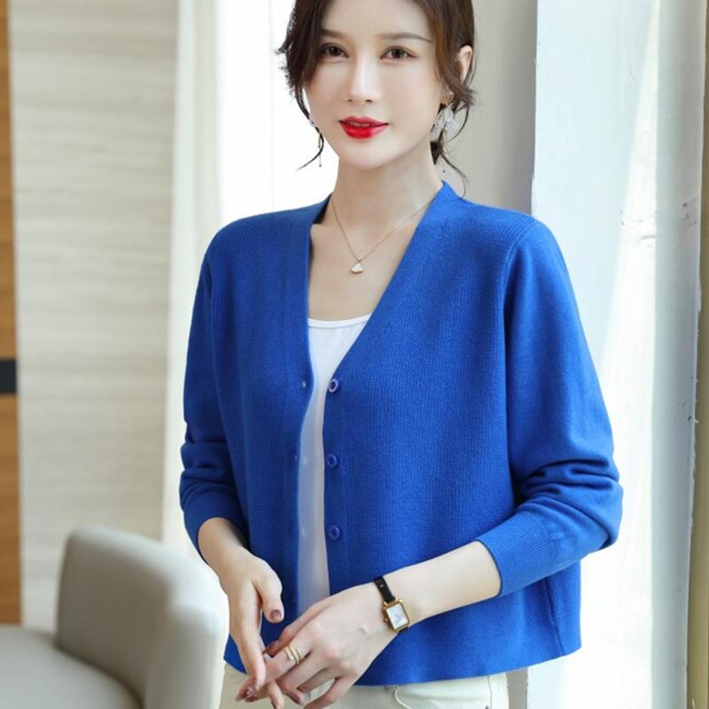 Short Wool Knit Cardigan for Women, New Spring and Autumn Style, Thin Solid Color Sweater for Petite Figures, Slimming Outerwear