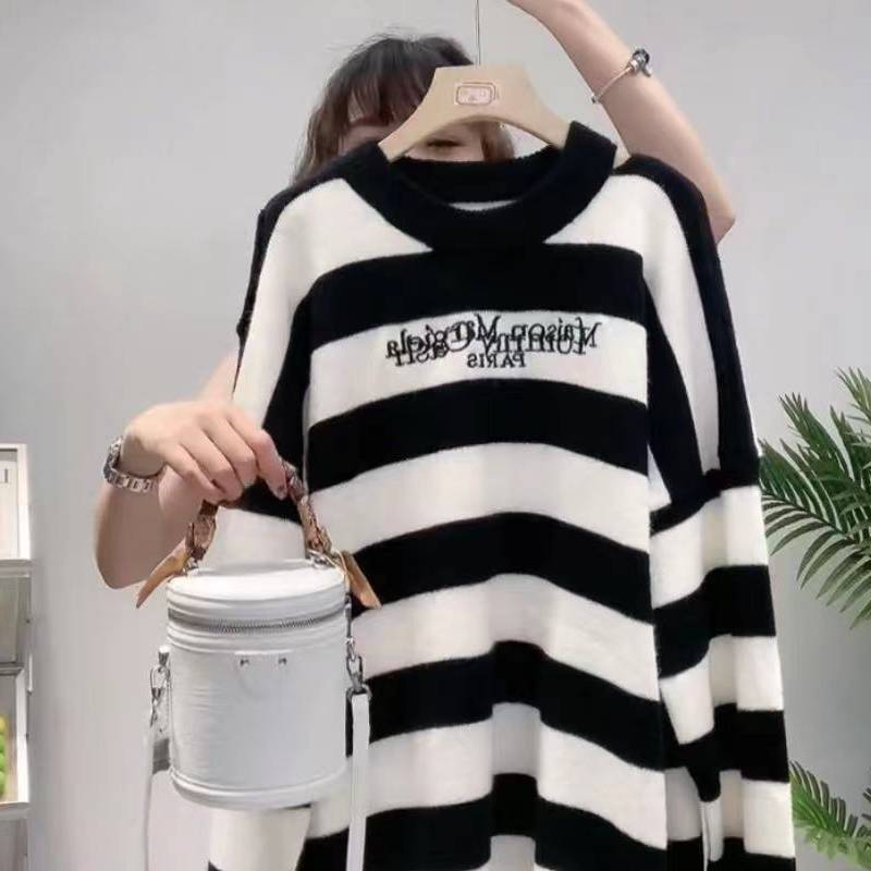 Early Spring Striped Off-Shoulder Knit Sweater, Loose and Casual Style, Black and White Color-Blocking, Mid-Length Pullover Sweater for Women, Thin Style