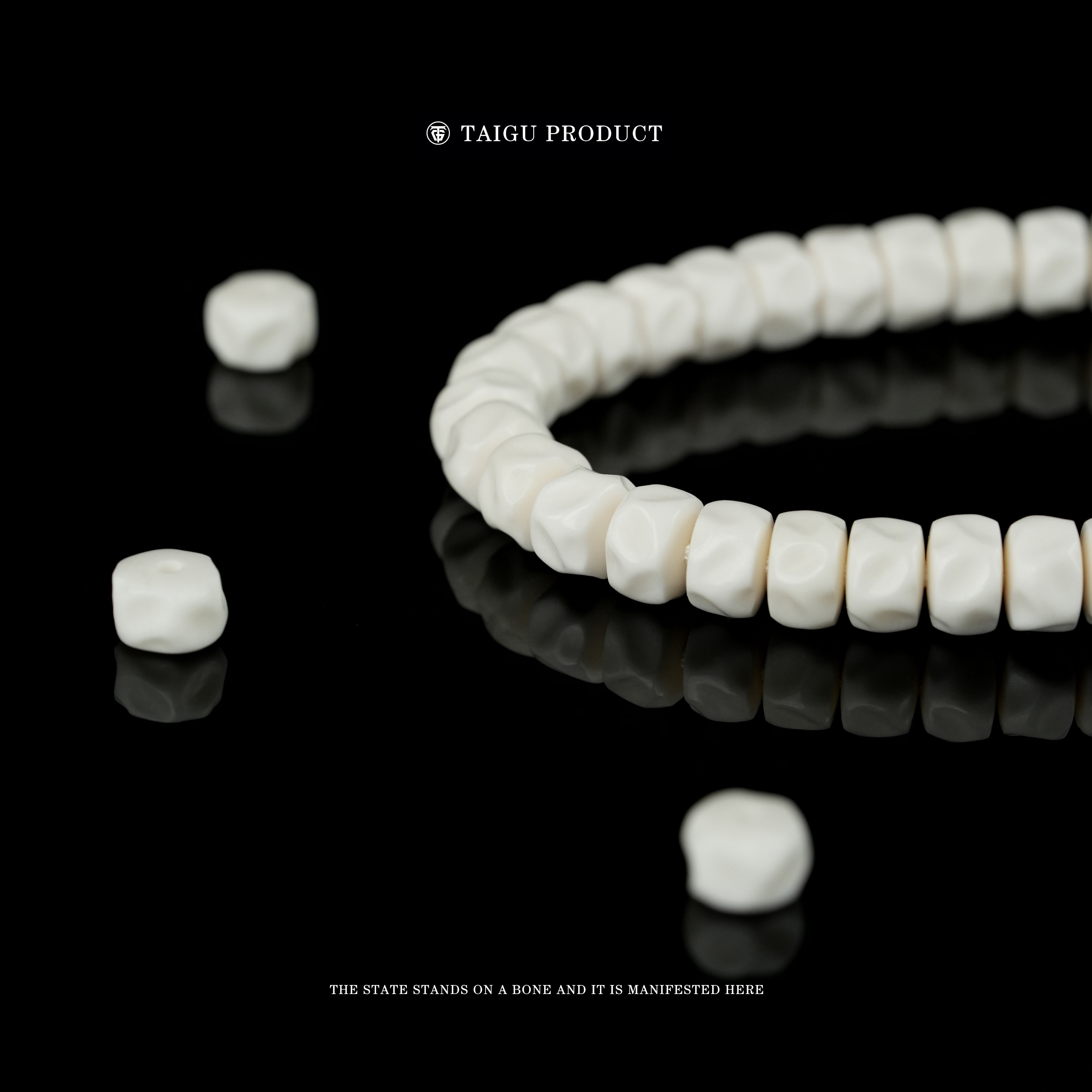 什么是态骨Taigu手串透料无相药片?适合2025新消费趋势的原创驼骨手饰了解一下