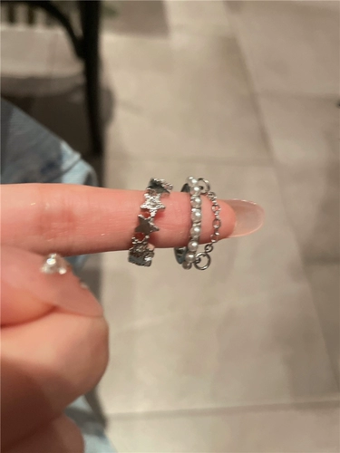 Комплект, небольшое дизайнерское безразмерное универсальное кольцо, коллекция 2023, тренд сезона, простой и элегантный дизайн, на указательный палец