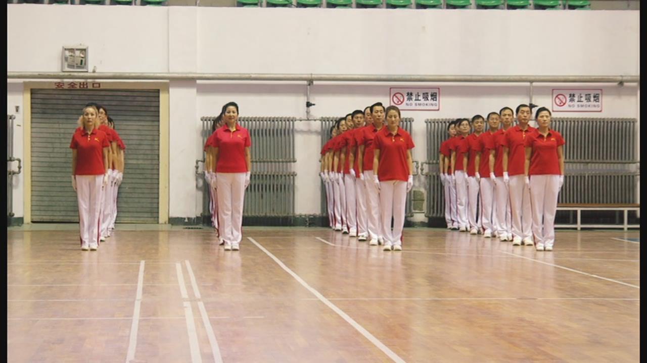 草原上的律动：佳木斯健身操与网络传播