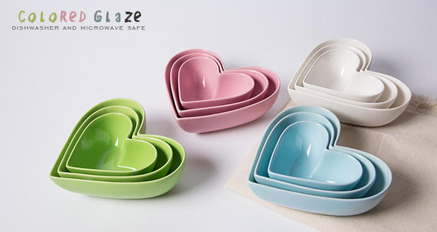 Xuất khẩu Phần Lan gốc 4 màu men hình trái tim bát đào trái tim salad bát nướng khuôn lò vi sóng hầm trứng áp dụng - Tự làm khuôn nướng khuôn làm kem silicon