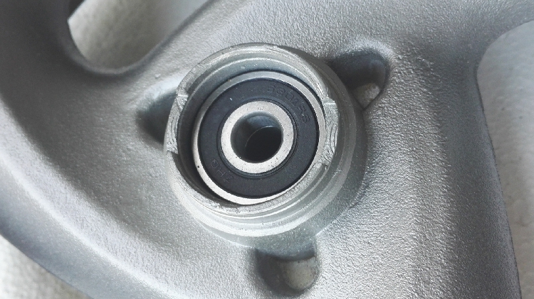 Áp dụng vòng thép phía trước Yamaha Fu Rui 100 thép trước LYM100T-2 bánh trước bằng nhôm - Vành xe máy vành xe máy exciter 150