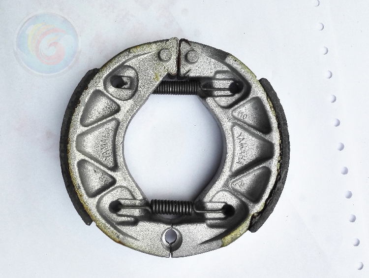Áp dụng má phanh Yamaha Furui 100 phía sau Khối phanh sau LYM100T-2 thắng đĩa xe máy