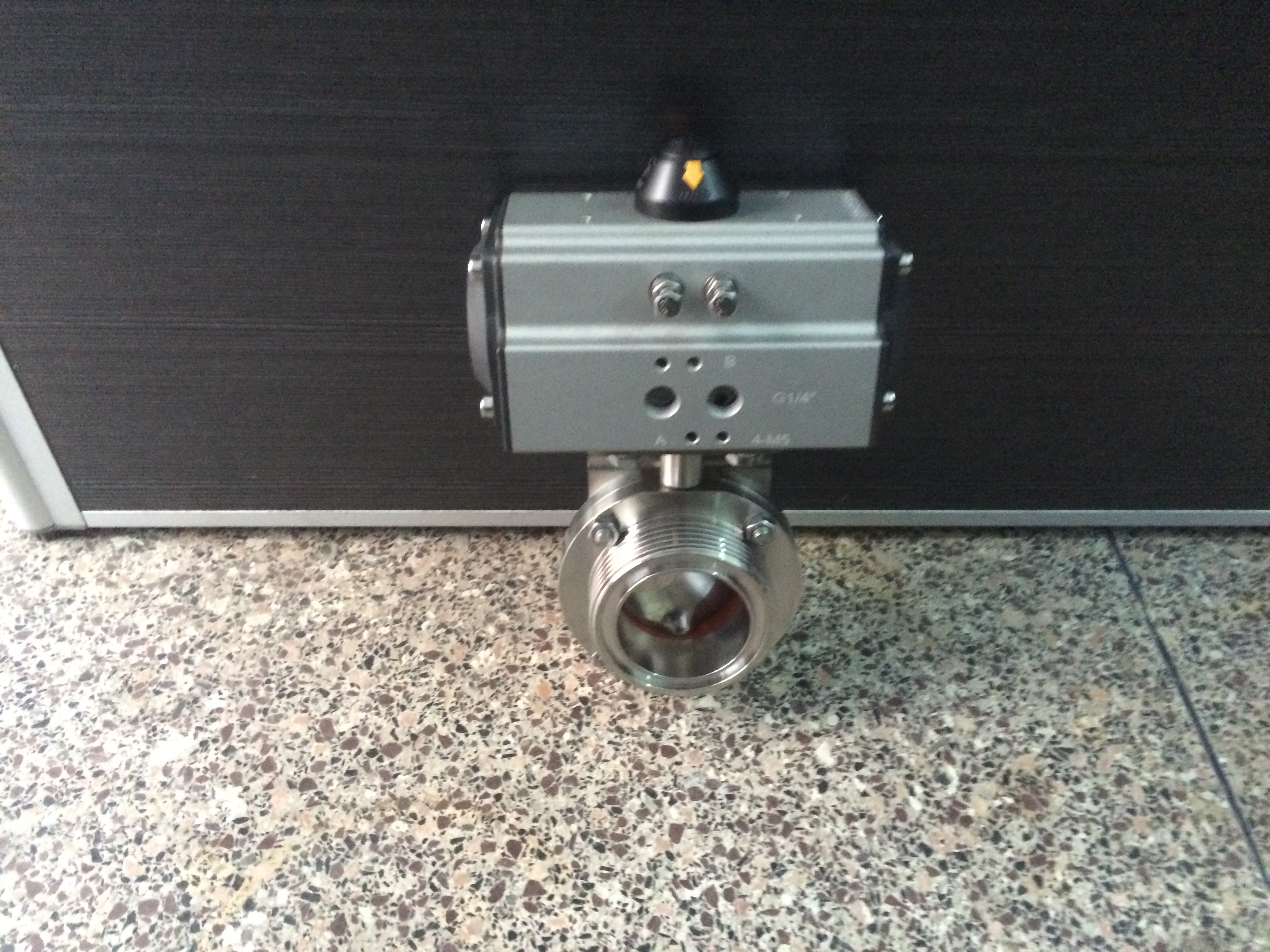 D621X pneumatic sanitary level butterfly valve stainless steel high clean sanitary valve silicone valve seat external thread new product