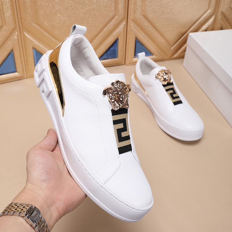 European station 2021 autumn and winter small white shoes men's breathable leather a pedal lazy shoes medusa casual shoes men's shoes