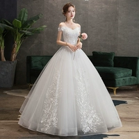 Одиночное свадебное платье белая модель не содержит аксессуаров