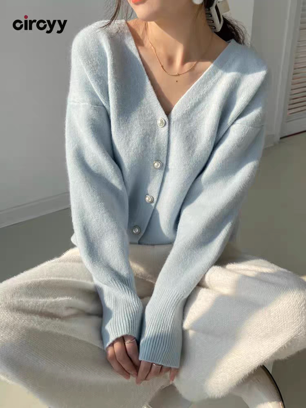 Clearance Knitwear Korean Spring and Autumn New Sweater Women's Loose Vest Top Lazy Style Thickened Coat Clearance Knitwear Korean Spring and Autumn New Sweater Women's Loose Vest Top Lazy Style Thickened Coat