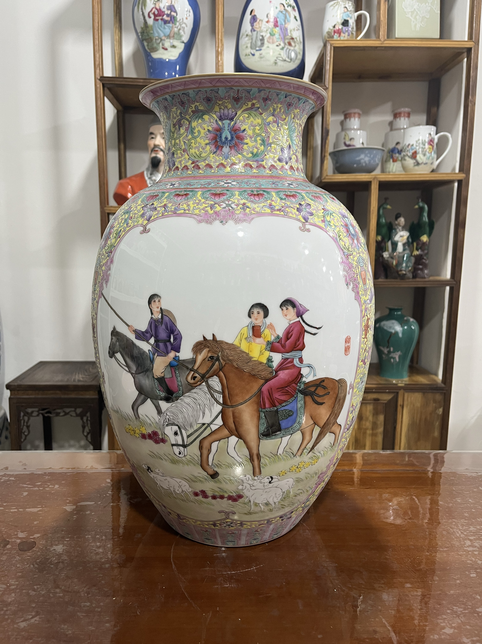 陶瓷器    小瓷瓶 西汉高古陶瓷小瓶– [临渊阁]天地一家春