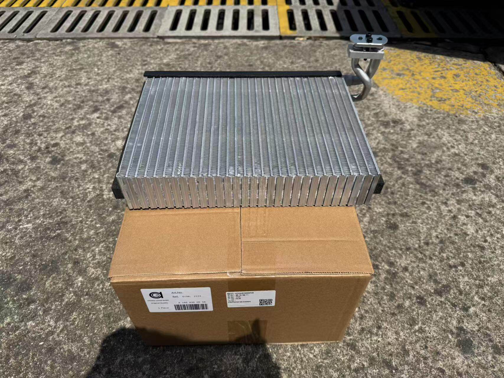 товар из китая 奔驰w166gls350gle320gle400ml350gl400gls63空调蒸发器芯膨胀阀 MAHLE