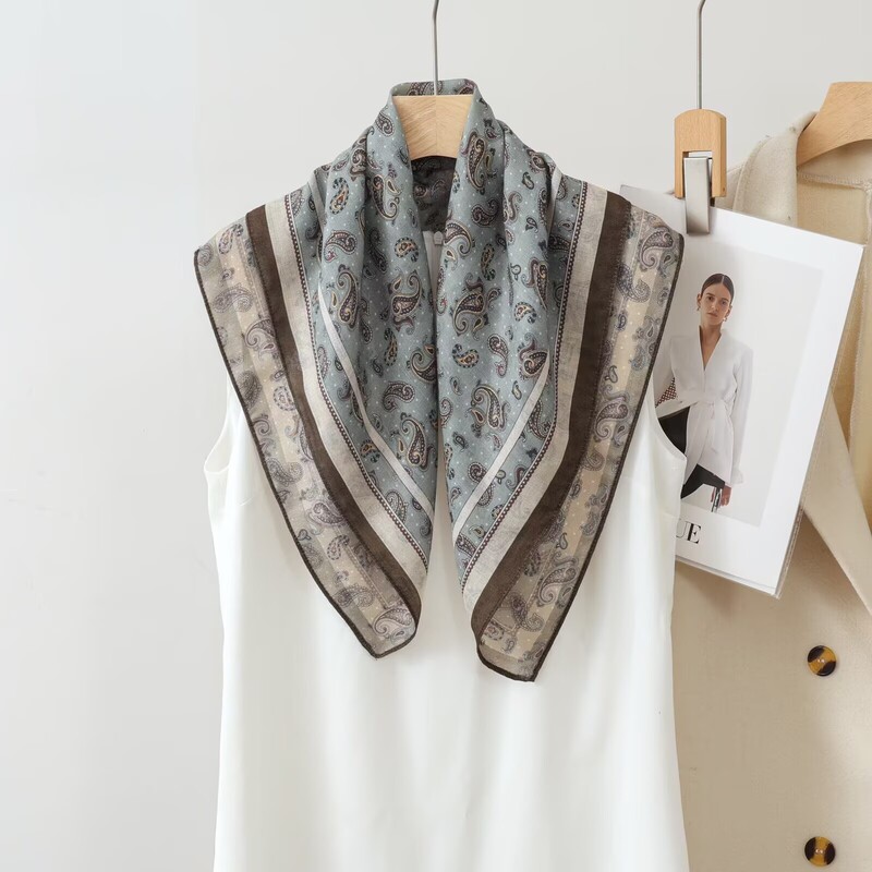 【Qingwu Cashew】68*68 Autumn and Winter New Double-Sided Two-Tone Women's Scarf Fashionable and Elegant Neck Warmer Scarf