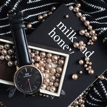 ins Net red wind light coffee Pearl pendulum Photo Photo Photo props nail jewelry room decorations background