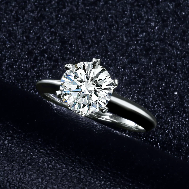 Платиновое классическое кольцо, образец platinum 950, бриллиант карата, с индивидуальным пошивом