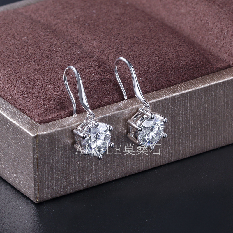 18K Platinum Classic Six Paws Mosanstone 50 Points 1 Crammy Ear Hook Earrings Diamond Custom Ear Pendant Long-Taobao