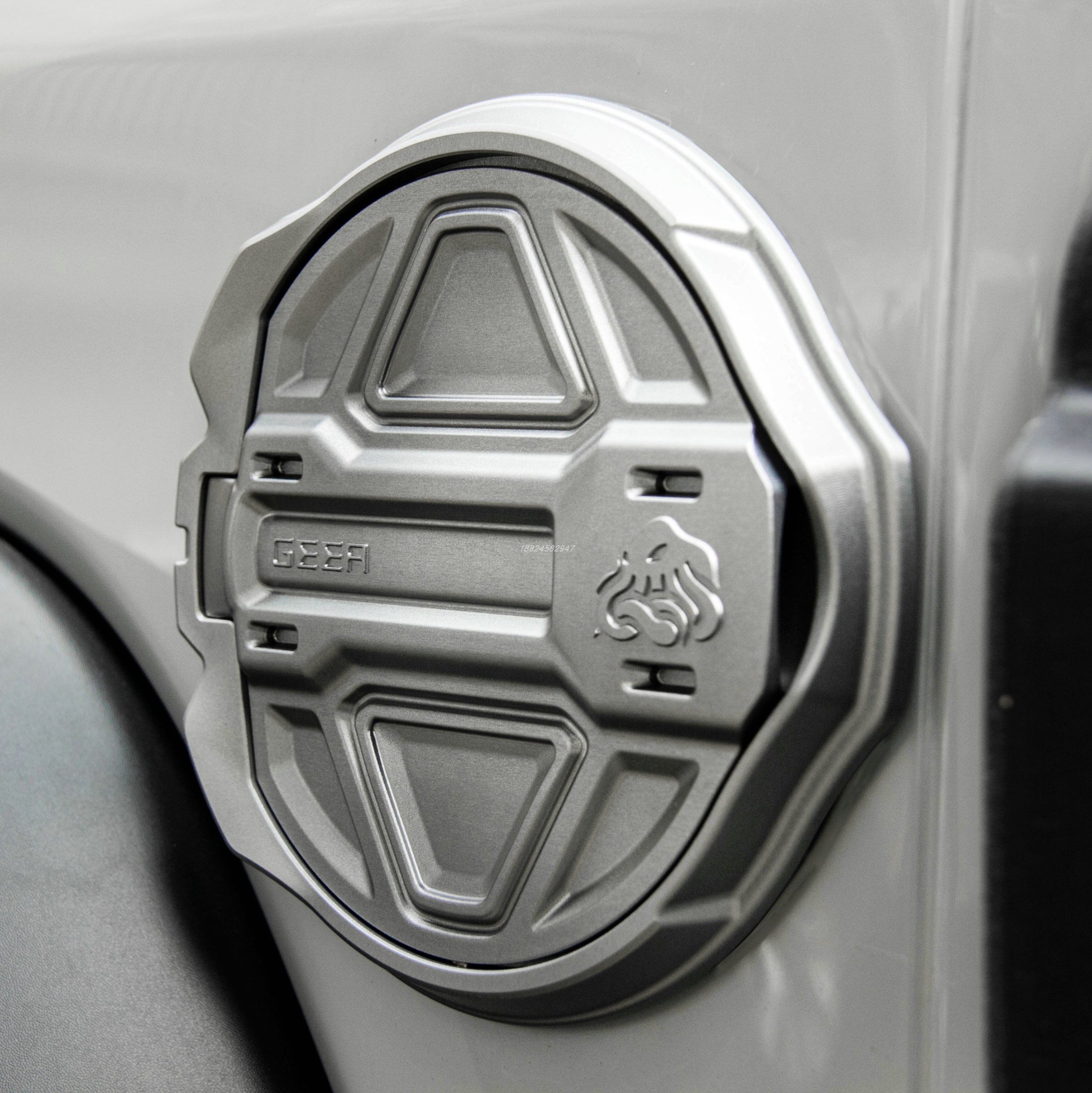 Wrangler fuel tank cover JL modified jeep JK JK fuel tank protection cover exterior decoration accessories anti-theft fuel tank cover