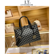  2021 summer explosion MK messenger womens bag large capacity fashion Hong Kong portable tote bag tide bucket bag