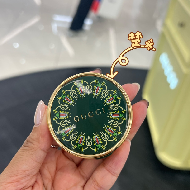 Gucci26 Autumn/Winter Christmas Limited Edition Retro Totem Series Lipstick Matte 217 Blush 12 Lipstick 122