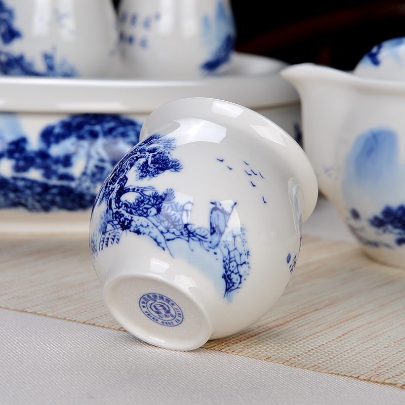Double anti hot tea suit household jingdezhen hand - made kung fu tea set of blue and white porcelain cup insulation suits for