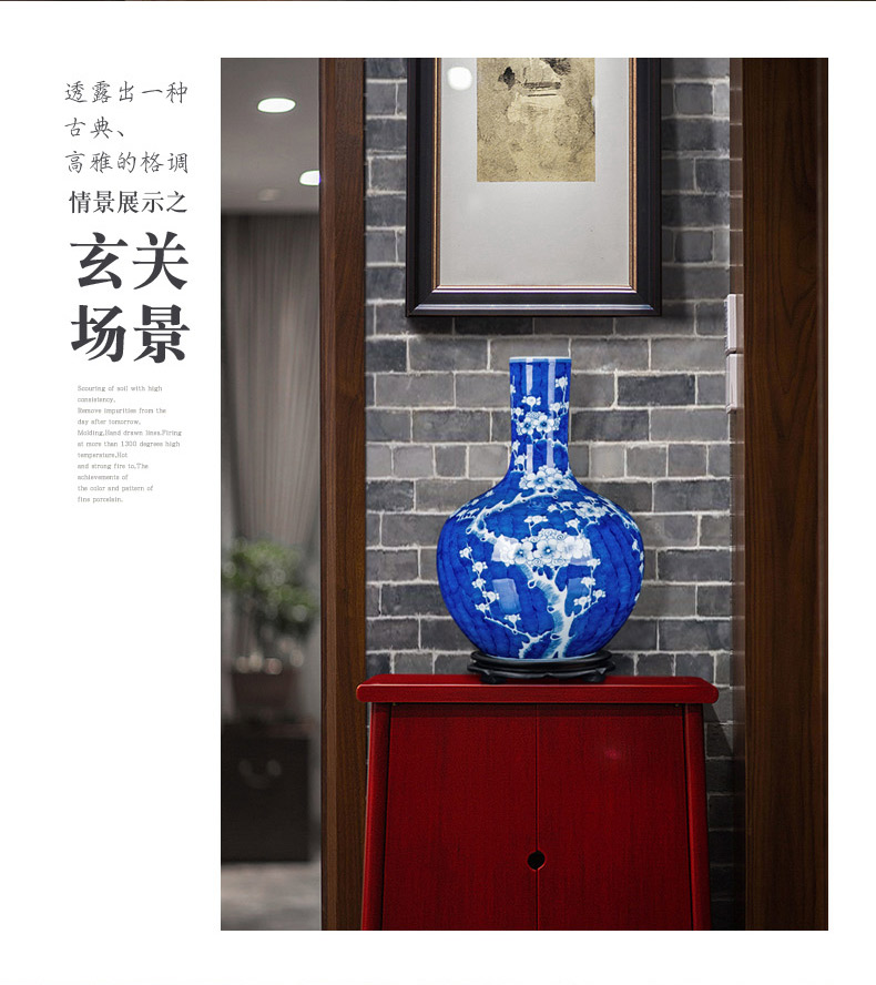 Jingdezhen ceramic vase furnishing articles sitting room hand - made tree furnishing articles household act the role ofing is tasted Chinese blue and white porcelain is arranging flowers