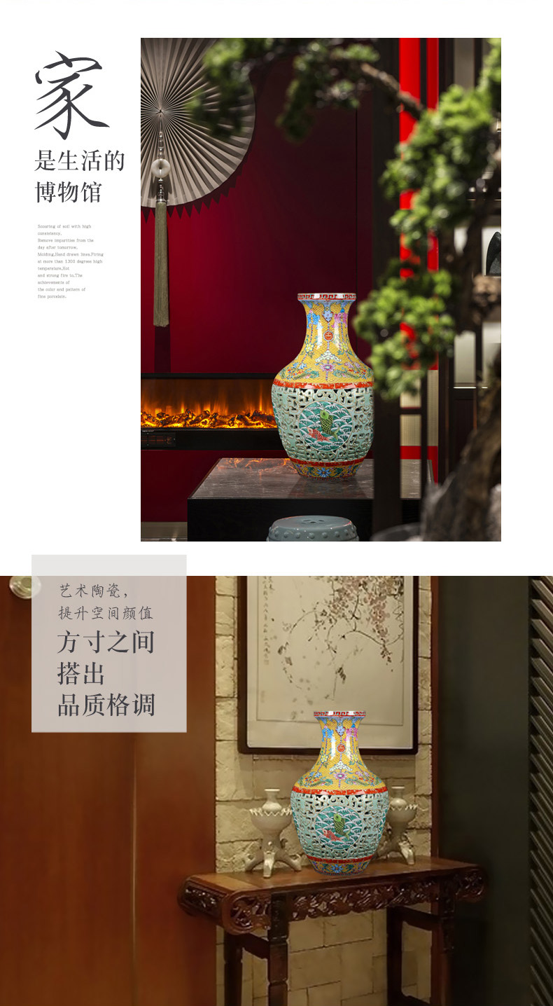 Hand - made antique vase jingdezhen ceramic bottle imitation the qing qianlong study small vase sitting room adornment hollow out the decoration