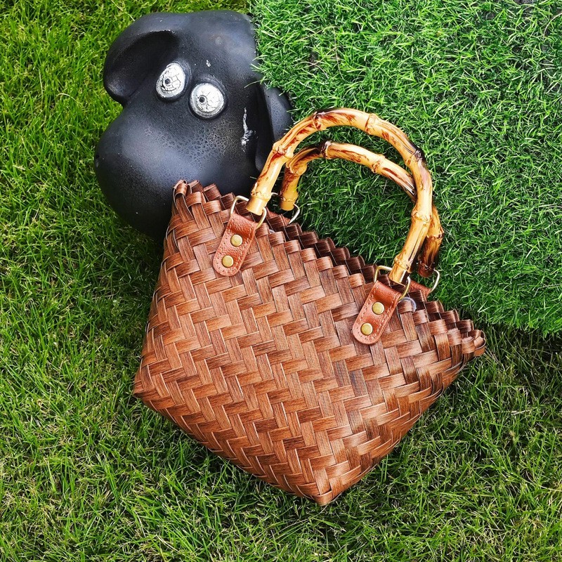 Hand-Woven Vegetable Basket, Versatile Retro Bamboo Handle Straw Tote Bag, Rattan Gift Bag Hand-Woven Vegetable Basket, Versatile Retro Bamboo Handle Straw Tote Bag, Rattan Gift Bag