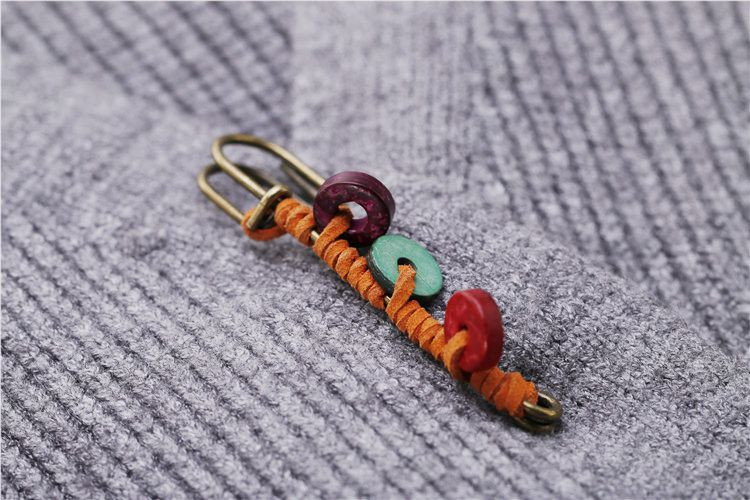 Mùa thu và mùa đông len cardigan pin tay vết thương còng áo trâm cài áo choàng khóa trâm cài thời trang trâm cài mới nút cài áo