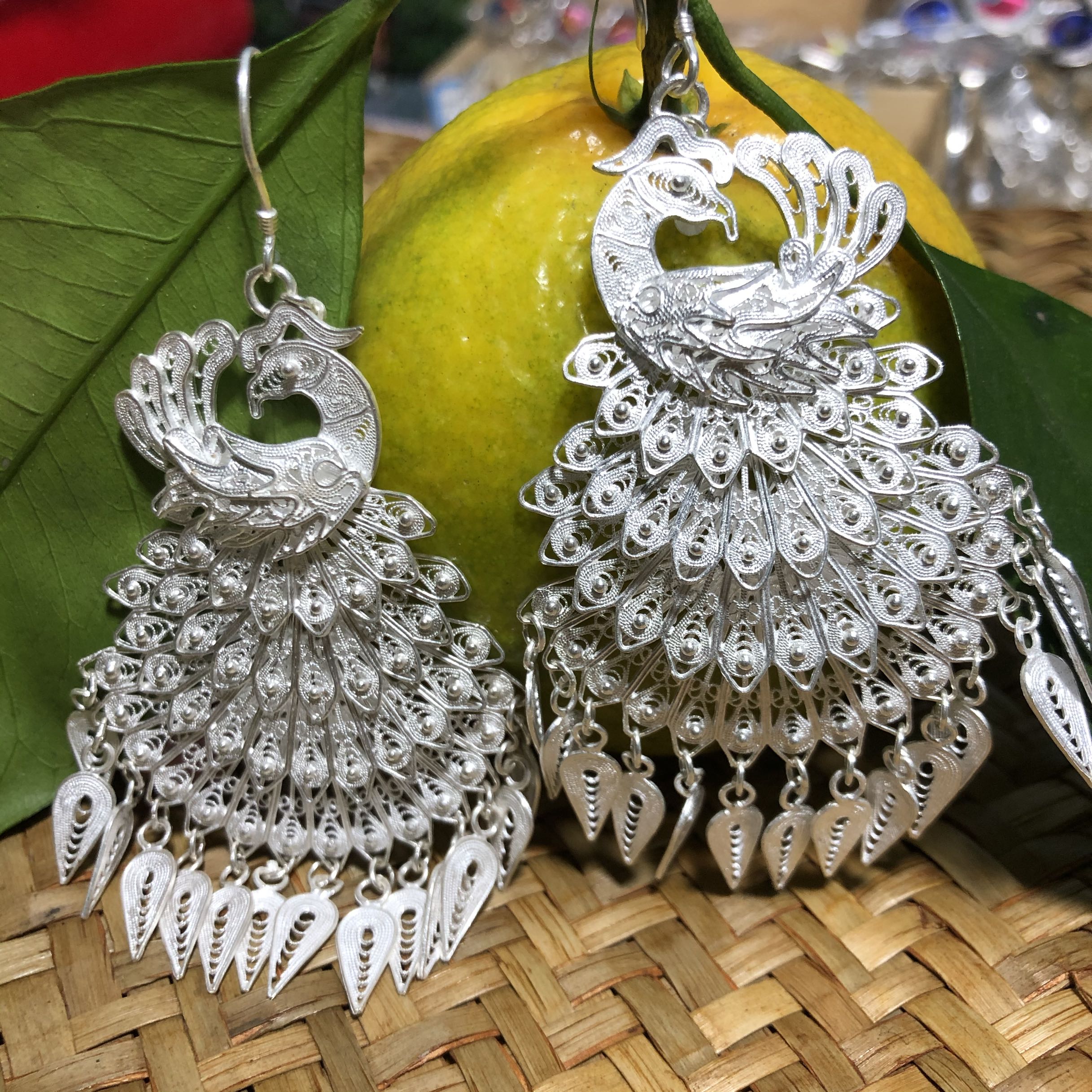 Crested Back Wire Drawing Earrings 4 Floors Foot Silver 999