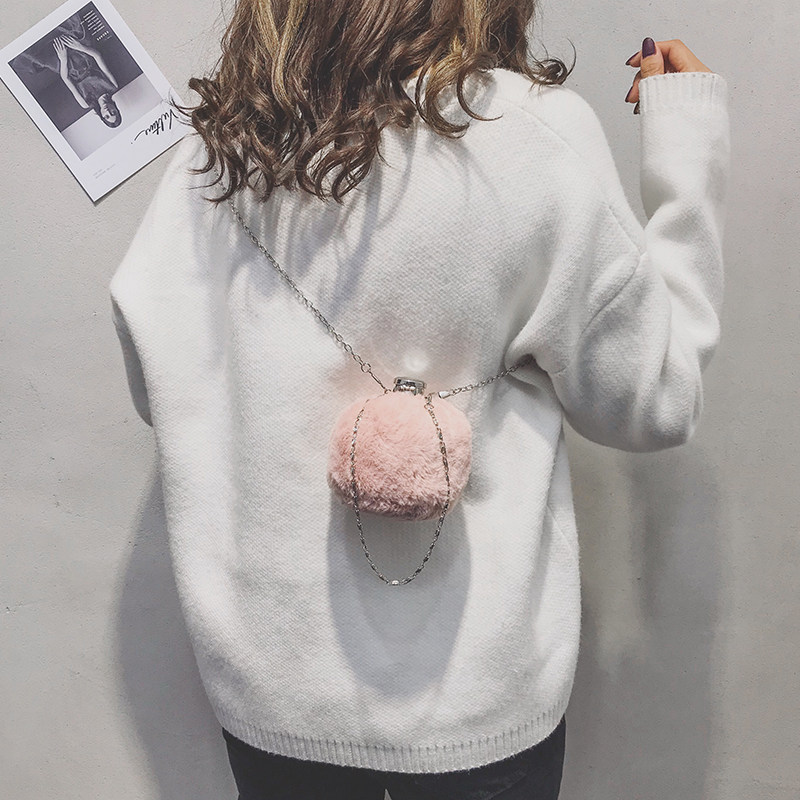 Plush mini bag women's 2021 new tide cute Mao Mao bucket bag hip flask bag chain shoulder messenger bag