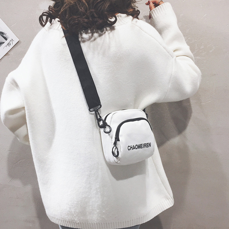 Canvas small bag women's bag new 2022 casual girl's small square bag personality simple and versatile single shoulder Messenger bag trend