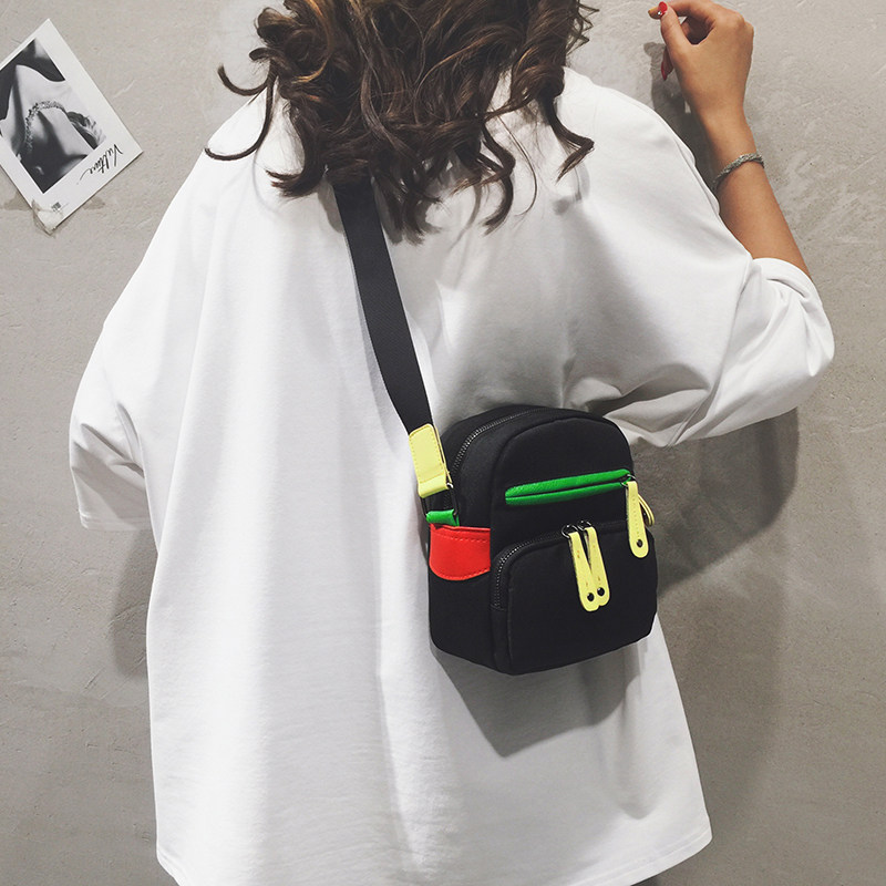 Canvas Pouched Bag Woman Bag New 2022 pure color minimalist small round bag Leisure 100 Lapped Personality Single Shoulder Diagonal Satchel