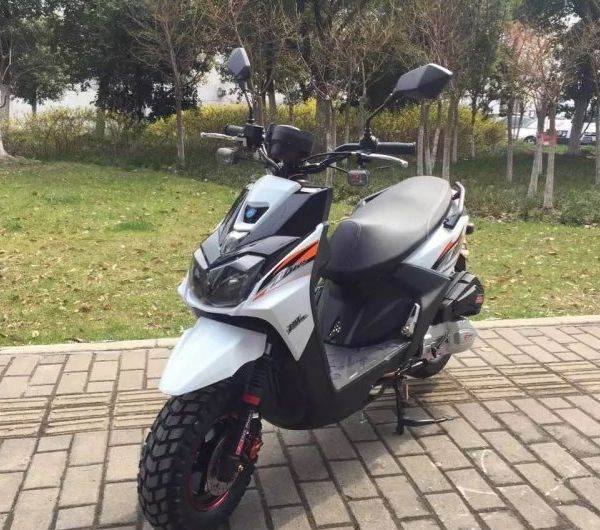 Thế hệ thứ tám Land Rover Lynx BWS-R150cc đạp cơ giới xe đạp lan can phía sau kệ đuôi hộp đuôi Khung đuôi xe Dream