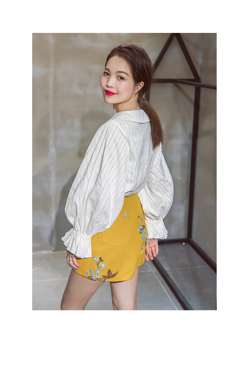 Áo sơ mi trắng cổ tay Lantern 2018 phiên bản Hàn Quốc mới của cổ áo búp bê Một chiếc áo sơ mi cạp cao eo thon siêu mỏng áo khoác sơ mi nữ