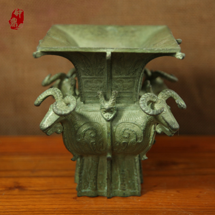 Four sheep square statue) antique bronze ware) cultural gifts) craft gifts decoration) home decoration) zhong ding bronze ware