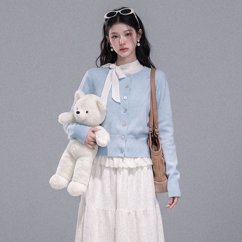 Sanqiuju【Light Mist Blue】Early Autumn New Blue Thin Knit Sweater, Outerwear Sweater with Slimming Design Top Sanqiuju【Light Mist Blue】Early Autumn New Blue Thin Knit Sweater, Outerwear Sweater with Slimming Design Top
