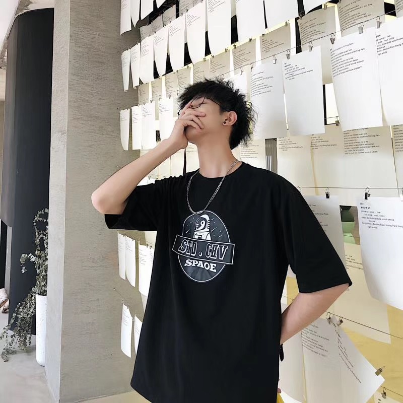 Clothing Shooting Men's T-shirts Photo Tide Men's Hong Kong Style Shooting Net Red Style Shooting All-Inclusive Model Shooting