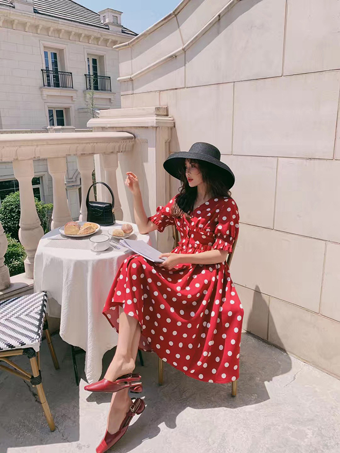 Naughty Clothing Women's Clothing Japan, South Korea Nets Red Model Photo Shop Main Wind Model Shoots Foreign Fashion Net For Photo Shoot