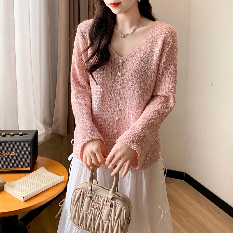 Lightly Mature French-Style V-Neck Beaded Knit Sweater for Women, Stylish Outerwear, Thin and Cute Long-Sleeve Base Top