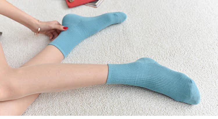 Hoa anh đào đầu tiên, vớ cotton thẳng đứng rất đẹp, mùa thu và mùa đông ba chiều bơm vớ của phụ nữ vớ vớ, vớ màu retro giản dị tất trắng