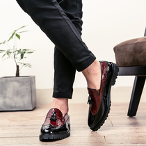 Summer pointed small leather shoes Han prints Lazy Crowds Shoes breathable Young One Foot Pedal Casual Hair Stylist Mens Shoes