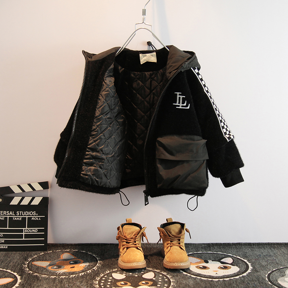 Children's fleece hooded wool coat 2022 boys' clothing winter new baby quilted winter clothing Korean style cotton clothing