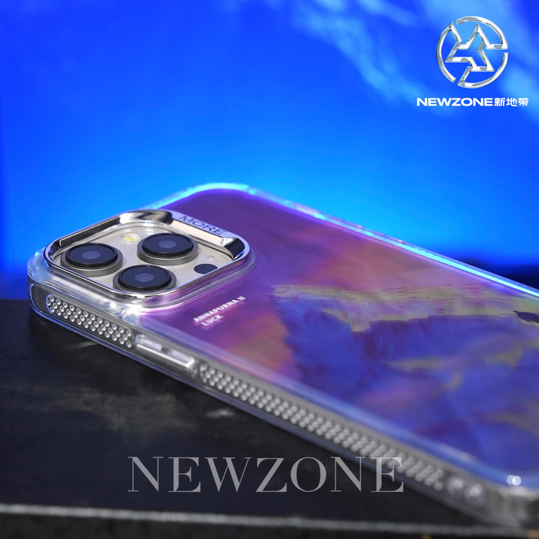 New Gradient Laser Shine Snow Mountain Illustration Annapurna II Luck 15, 14, 13, 12 iPhone Case
